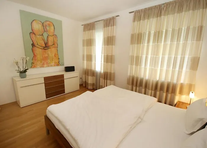 Moebliertes Im Herzen Von Apartamento *