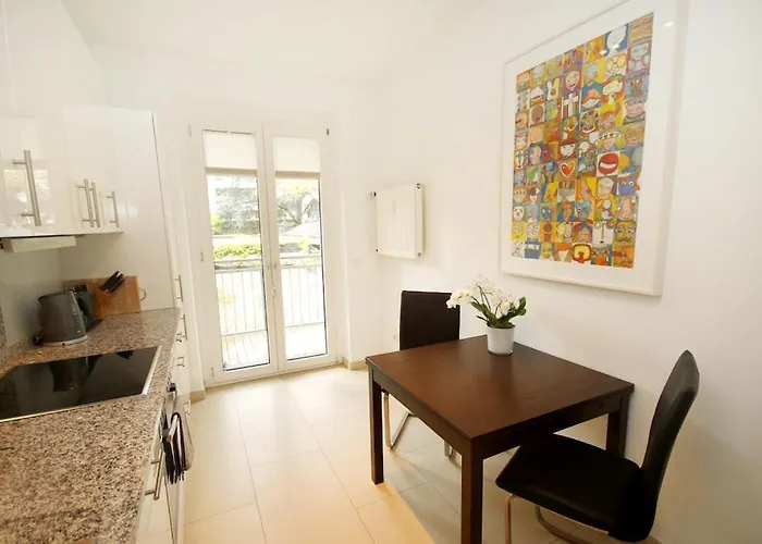 Apartamento Moebliertes Im Herzen Von Düsseldorf