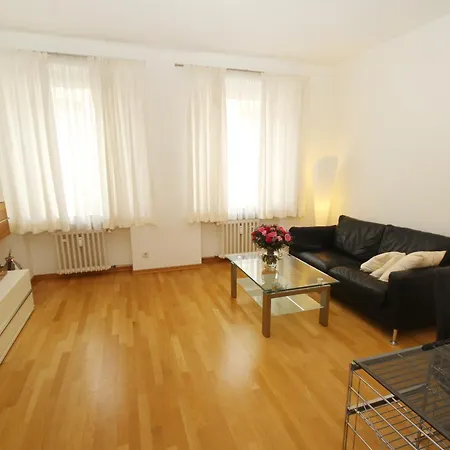 Möbliertes Im Herzen Von Apartamento Düsseldorf