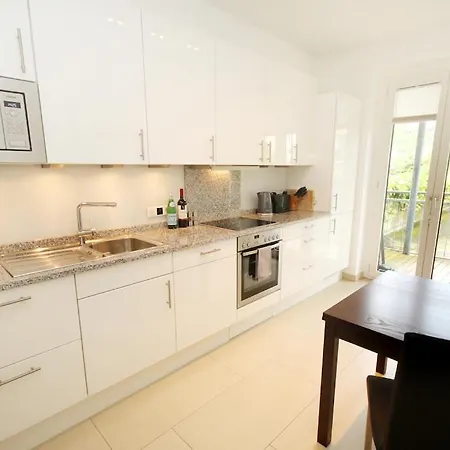 Möbliertes Im Herzen Von * Düsseldorf